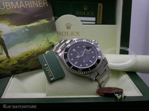 ROLEX SUBMARINER 16610 2010 006_81e6ef.JPG