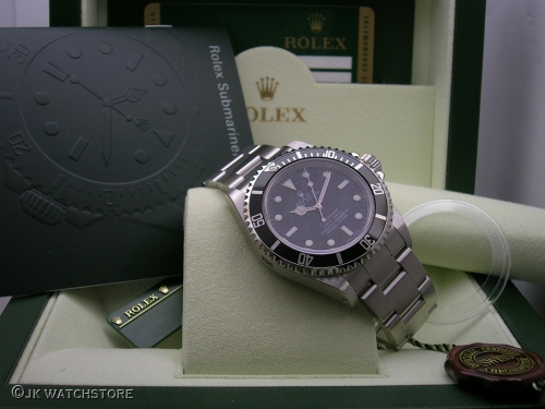 ROLEX SUBMARINER 14060M  2011 016_fb4aed.JPG