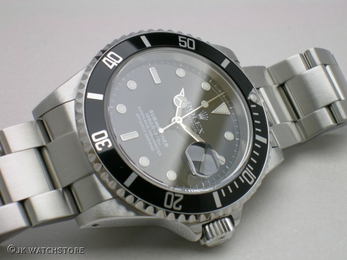 ROLEX SUBMARINER 16610 2002 023_458304.JPG