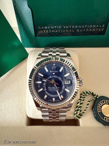 ROLEX SKYDWELLER 336934 2025 BLUE DIAL 2_689f6d.JPG