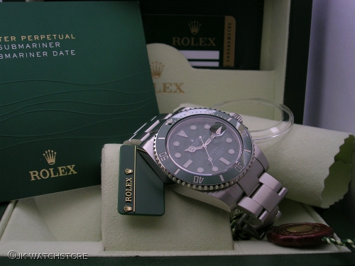 ROLEX SUBMARINER 116610LV 2013 DSCN0313_681d00.JPG