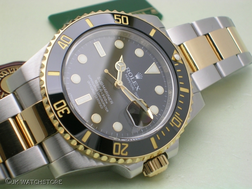 ROLEX SUBMARINER 116613LN 2010 DSCN0584_45db4e.JPG