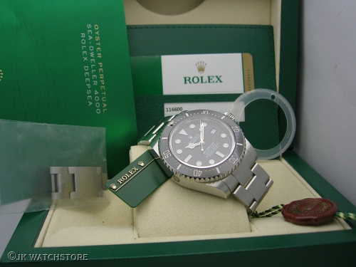 ROLEX SEADWELLER 116600 2014 DSCN0857_c0bdba.JPG