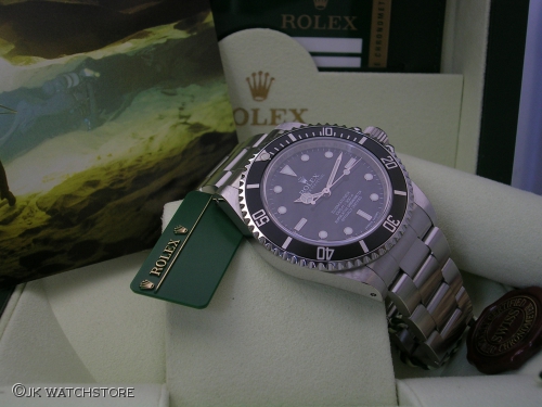 ROLEX SUBMARINER 14060M 2011 DSCN0906_30e6c9.JPG