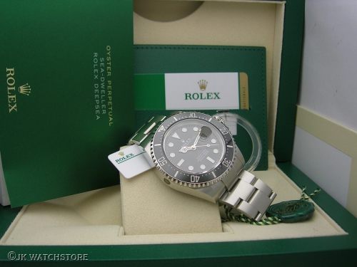 ROLEX SEADWELLER RED 126600 2020 DSCN0921_fbd6d6.JPG