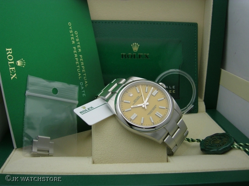 ROLEX OYSTER PERPETUAL 124300 41MM NEW MODEL 2020 DSCN1051_9bae6e.JPG