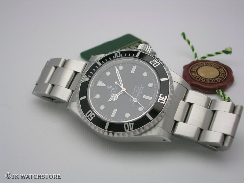 ROLEX SUBMARINER NO-DATE 14060M 2008 DSCN1072_88d1b4.JPG