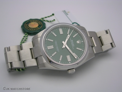 ROLEX OYSTER PERPETUAL 124300 GREEN 41MM NEW MODEL 2020