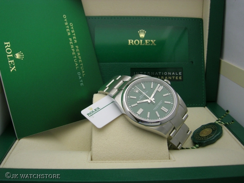 ROLEX OYSTER PERPETUAL 124300 GREEN 41MM  2023 DSCN1292_35ff2a.JPG