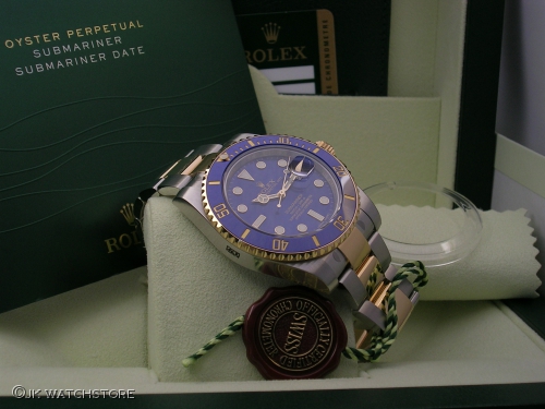 ROLEX SUBMARINER 116613LB 2014 DSCN1304_f39d5f.JPG