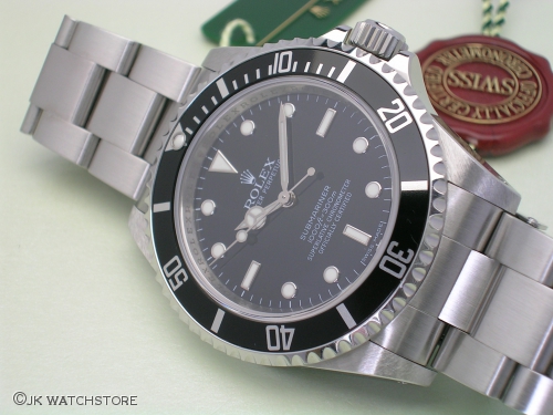 ROLEX SUBMARINER 14060M 2010 DSCN1483_b49650.JPG