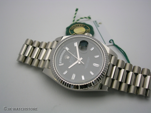 ROLEX DAY-DATE 228239 2021 BLACK DIAL SET WITH 10 BAGUETTE-CUT DIAMONDS DSCN2042_56208a.JPG