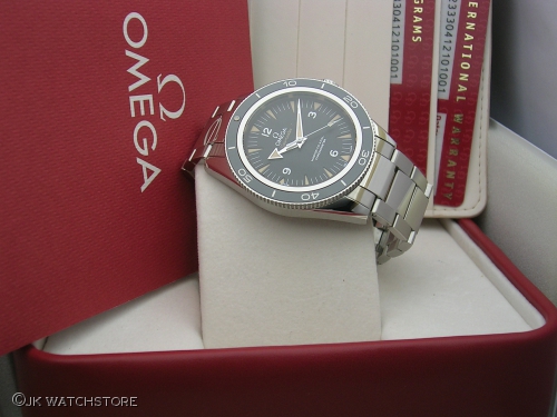 OMEGA SEAMASTER 300 MASTER CO-AXIAL 2015 DSCN2836_05760c.JPG