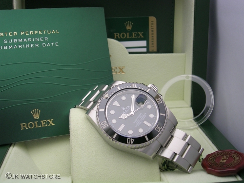 ROLEX SUBMARINER 116610LN 2012 DSCN2898_cc3e9e.JPG