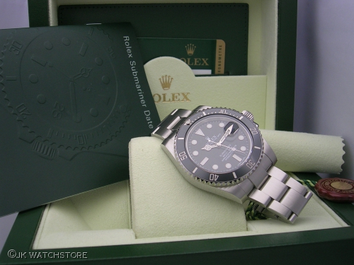 ROLEX SUBMARINER 116610LN 2011 DSCN3112_facd2b.JPG