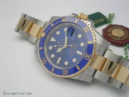 ROLEX SUBMARINER 116613LB 2015 DSCN3128_f84e5e.JPG