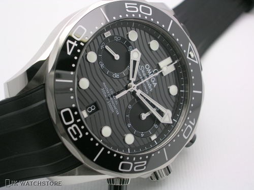 OMEGA SEAMASTER Diver 300M Co Axial Master Chronometer Chronograph 44 mm DSCN3164_3746bc.JPG