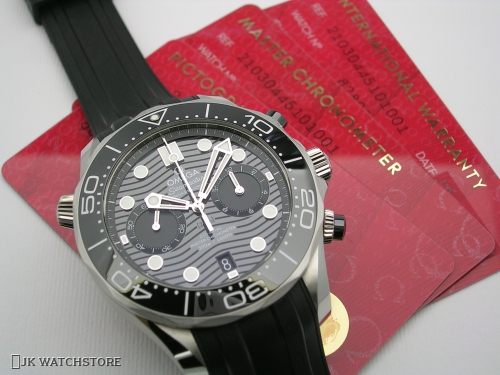 OMEGA SEAMASTER Diver 300M Co Axial Master Chronometer Chronograph 44 mm DSCN3168_d8c075.JPG