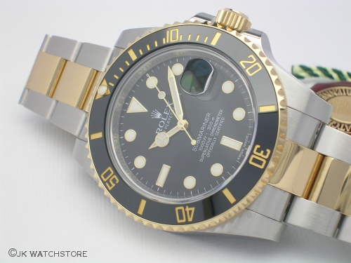 ROLEX SUBMARINER 116613LN 2013 DSCN3399_b22258.JPG