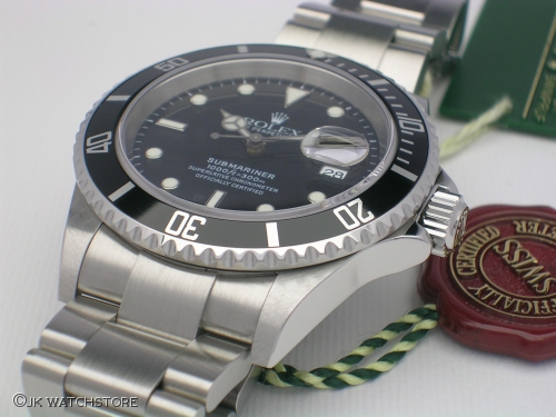 ROLEX SUBMARINER 16610 2005 DSCN3597_05a90e.JPG