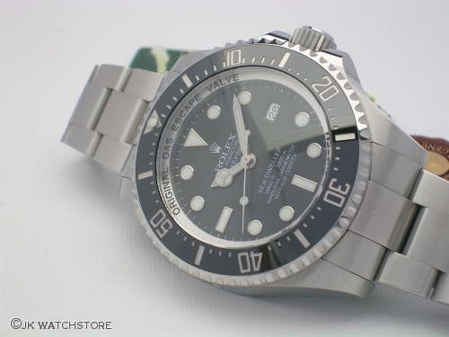 ROLEX DEEPSEA 116660 2015 DSCN3726_e0ca7a.JPG