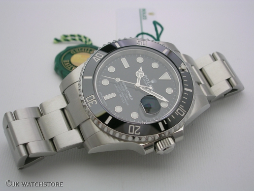 ROLEX SUBMARINER DATE 116610LN 40MM 2020 NOS DSCN4043_e8fb08.JPG