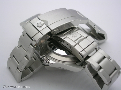 ROLEX EXPLORER II vs EXPLORER II 16570