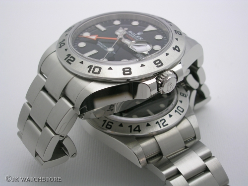 ROLEX EXPLORER II vs EXPLORER II 16570