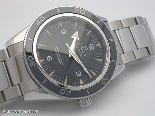 OMEGA SEAMASTER 300 MASTER CO-AXIAL 41MM 2015 DSCN4413_e93268.JPG