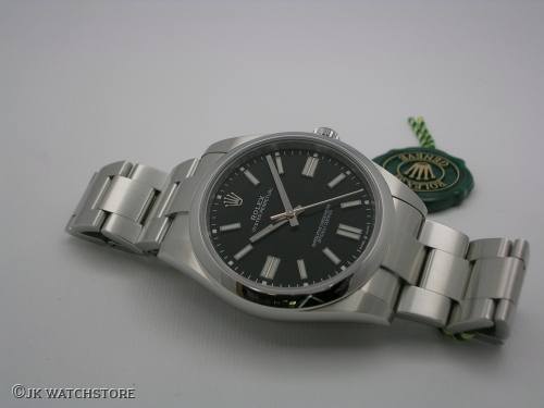 ROLEX OYSTER-PERPETUAL 41MM 124300 BLACK DIAL 2022 DSCN5813_8398a9.JPG