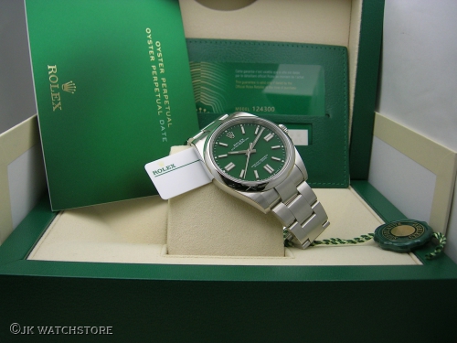 ROLEX OYSTER-PERPETUAL 41MM 124300 GREEN DIAL 2020 DSCN6007_881171.JPG