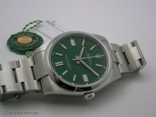 ROLEX OYSTER-PERPETUAL 41MM 124300 GREEN DIAL 2025 DSCN6457_5eaa56.JPG