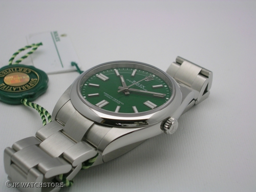 ROLEX OYSTER-PERPETUAL 41MM 124300 GREEN DIAL 2025 DSCN6458_672237.JPG