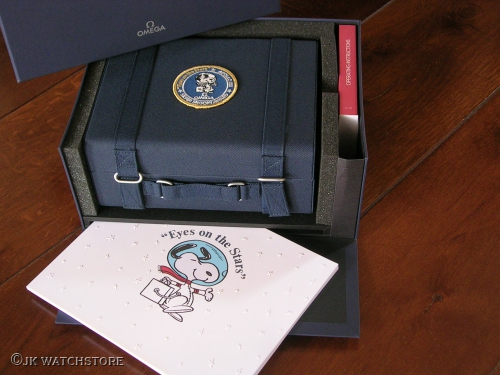 OMEGA SPEEDMASTER MOONWATCH SNOOPY ANNIVERSARY 31.032.42500.2001 2024 DSCN6562_34bb10.JPG