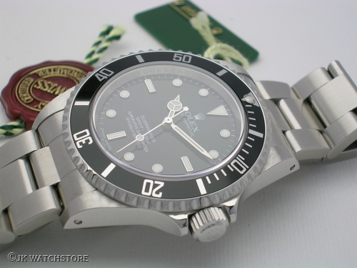 ROLEX SUBMARINER 14060M 2009 DSCN6926_f0bbb5.JPG