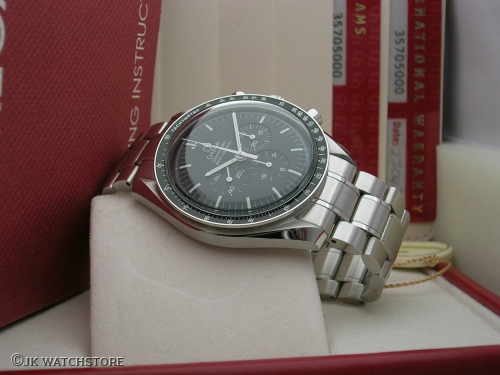 OMEGA SPEEDMASTER MOONWATCH 35.70.5000  2011 DSCN7227_c3a2f2.JPG