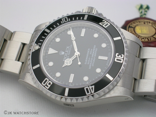 ROLEX SUBMARINER 14060M 2011 NOS DSCN7383_79942a.JPG