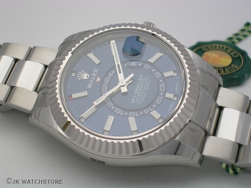 ROLEX SKYDWELLER 326934 2017 BLUE DIAL DSCN7571_e442b0.JPG