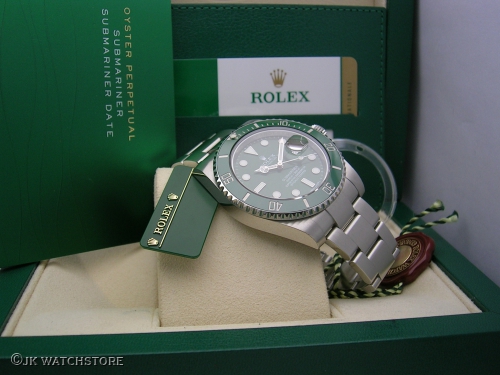 ROLEX SUBMARINER 116610LV 2014 DSCN7717_a08bf9.JPG