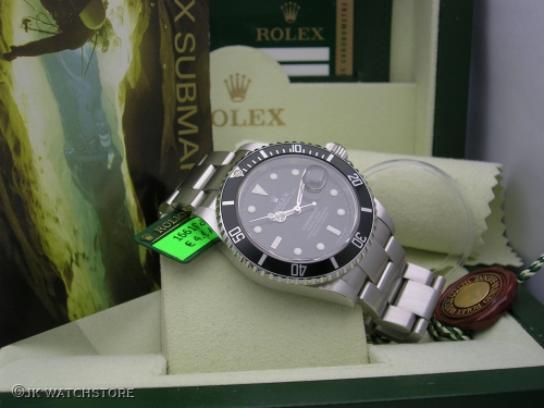 ROLEX SUBMARINER 16610 2009 DSCN8228_b9cff9.JPG