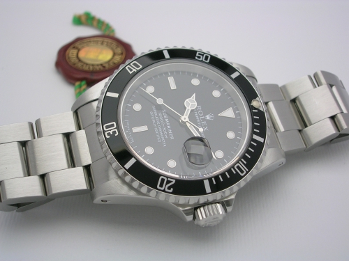 ROLEX SUBMARINER 16610 1995 TRITIUM DSCN9707_b52910.JPG