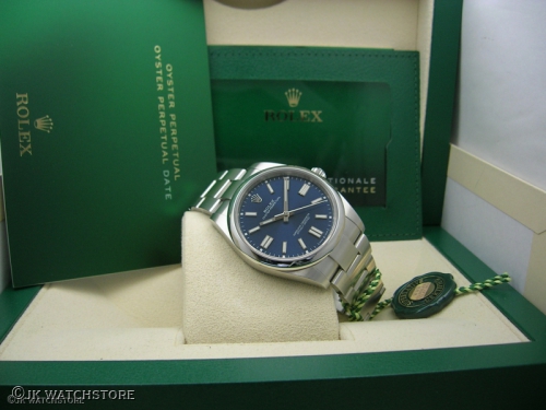 ROLEX OYSTER-PERPETUAL 41MM 124300 BLUE DIAL 2024 opp6_ea2941.JPG