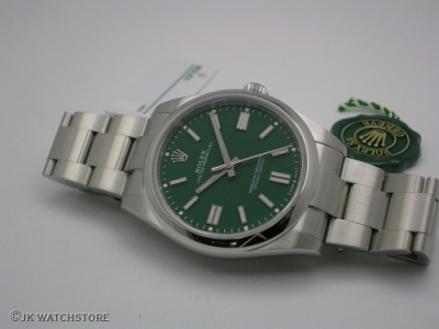 ROLEX OYSTER-PERPETUAL 41MM 124300 GREEN DIAL 2020