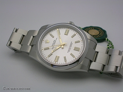 ROLEX OYSTER PERPETUAL 124300 2023